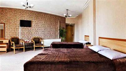 اتاق سه تخته هتل اسپادانا اصفهان